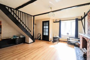 Lounge- click for photo gallery